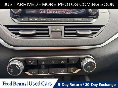 Used 2021 Nissan Altima 2.5 SR w/ SR Premium Package image 15