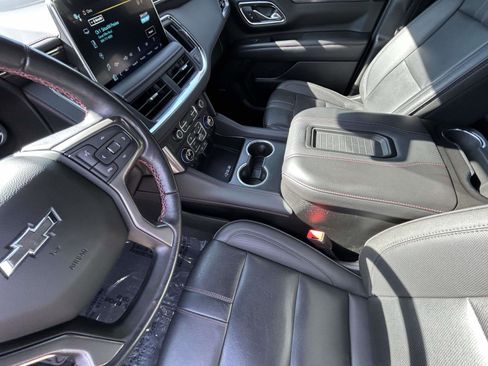 Used 2022 Chevrolet Suburban RST w/ Sport Performance Package image 10