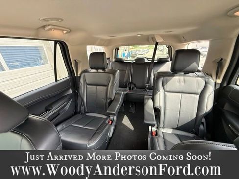 Used 2024 Ford Expedition XLT RWD image 7