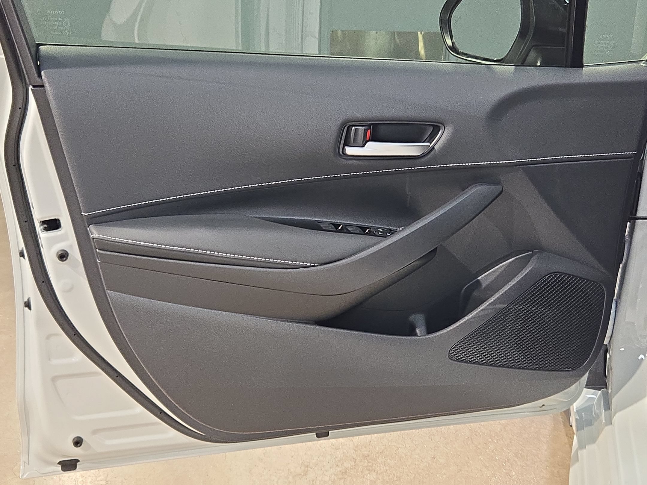 New 2027 Toyota Corolla SE w/ SE Premium Package FWD image 15