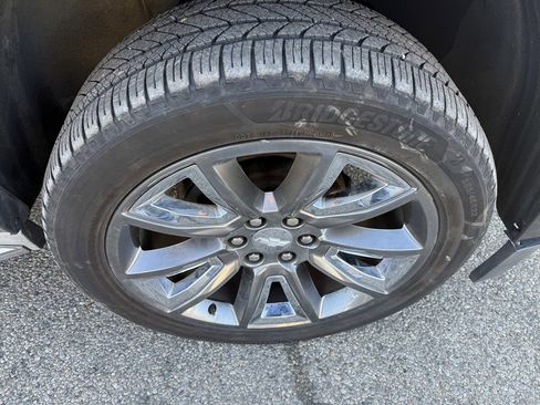 Used 2015 Chevrolet Tahoe LTZ image 49