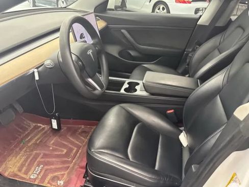 Used 2021 Tesla Model 3 Standard Range Plus RWD image 2