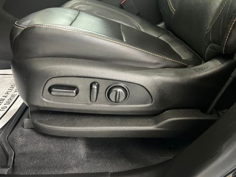 Used 2021 Chevrolet Traverse Premier w/ Redline Edition image 55