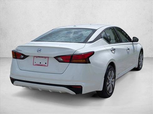 Used 2020 Nissan Altima 2.5 S w/ Driver Assist Package FWD image 5