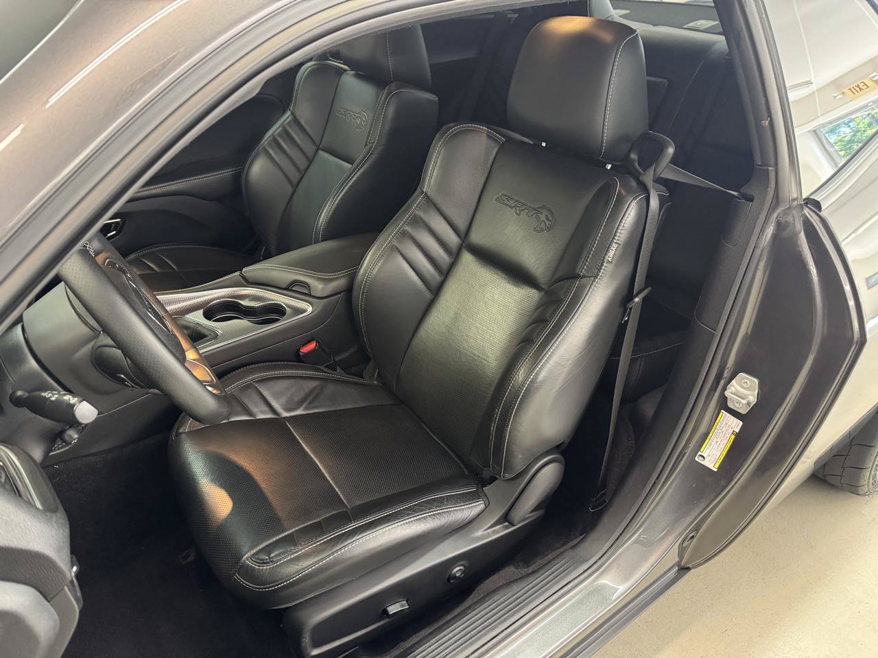 Used 2018 Dodge Challenger SRT Hellcat RWD image 7