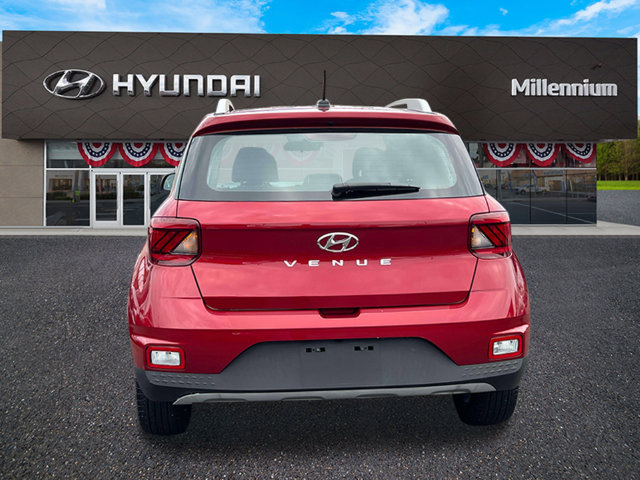 Certified 2023 Hyundai Venue Limited w/ Cargo Package FWD image 7