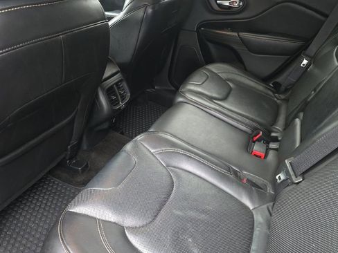 Used 2015 Jeep Cherokee Limited w/ Luxury Group image 12