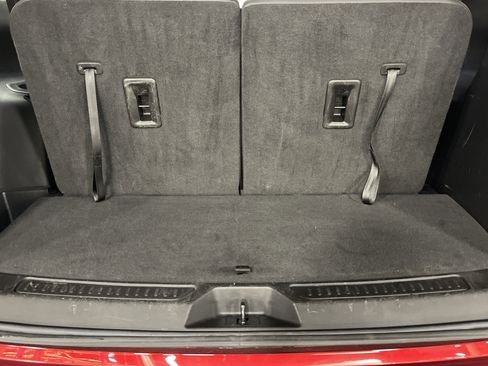 Used 2023 GMC Acadia Denali image 13