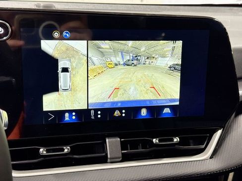 New 2026 Chevrolet Equinox LT w/ Safety and Technology Package image 17