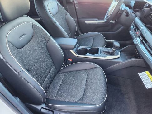 New 2025 Kia K4 GT-Line w/ GT-Line Sunroof Package image 11