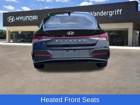 Used 2024 Hyundai Elantra SEL w/ Convenience Package FWD image 11