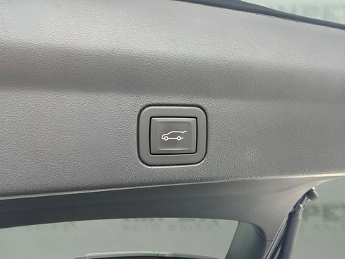 Used 2025 Cadillac Escalade IQ Luxury 1 AWD/4WD image 25