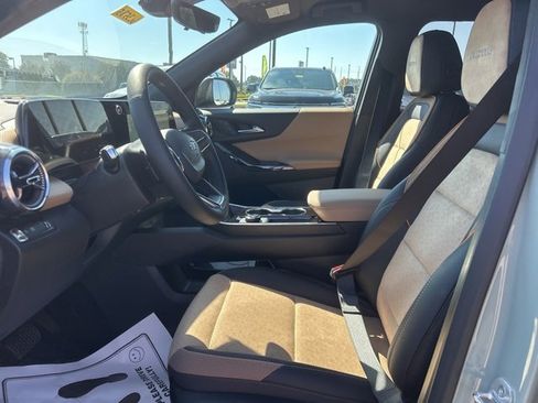 New 2026 Chevrolet Equinox ACTIV w/ Safety and Technology Package image 15