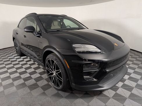 New 2026 Porsche Macan Electric RWD image 9