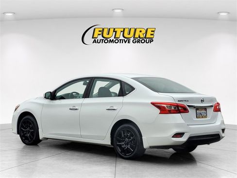 Used 2018 Nissan Sentra S image 7