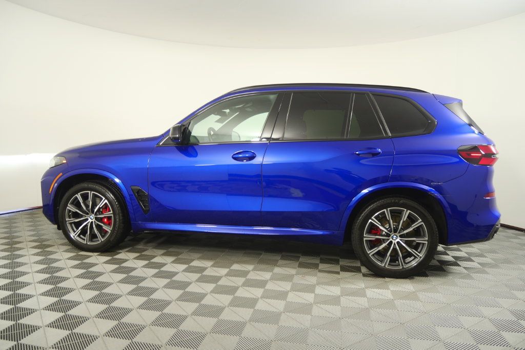 Certified 2026 BMW X5 M60i w/ Executive Package AWD/4WD image 6