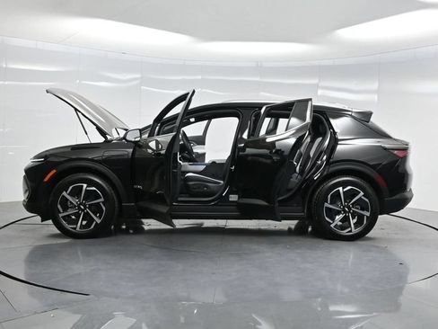 Used 2026 Chevrolet Equinox EV LT FWD image 56