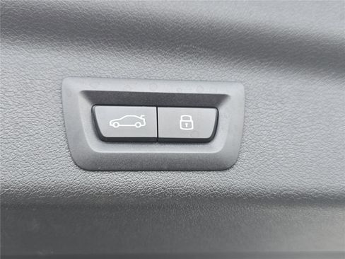 Used 2025 BMW X1 M35i image 9