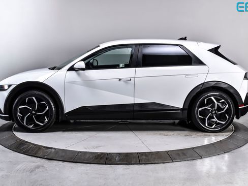 Used 2024 Hyundai Ioniq 5 SEL image 3