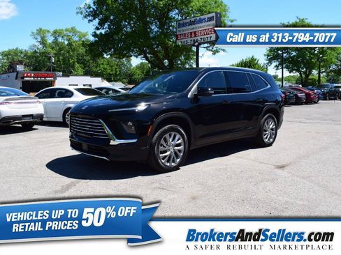 Used 2025 Buick Enclave Preferred w/ LPO, Floor Liner Package FWD image 1