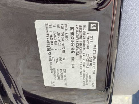 Used 2008 GMC Sierra 2500 SLT w/ Sun And Navigation Package AWD/4WD image 29