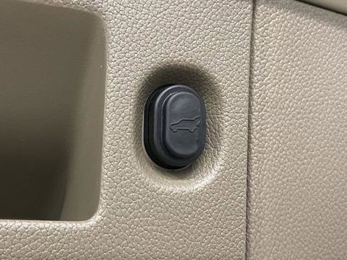 Used 2017 Chevrolet Tahoe LT image 17