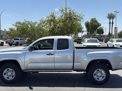 Used 2023 Toyota Tacoma SR AWD/4WD image 5