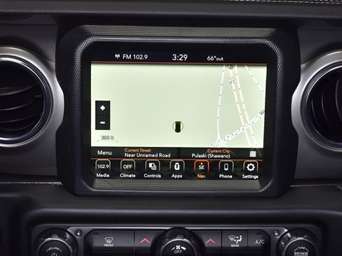 Used 2023 Jeep Wrangler Unlimited Sahara AWD/4WD image 29