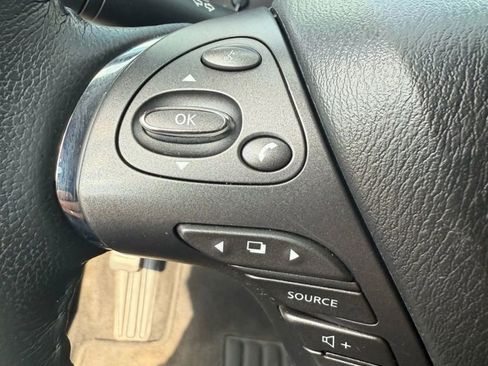 Used 2019 Nissan Murano SV image 17