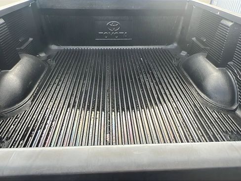 Used 2005 Toyota Tundra SR5 image 10