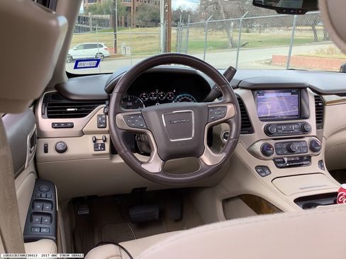Used 2017 GMC Yukon Denali w/ Open Road Package image 11
