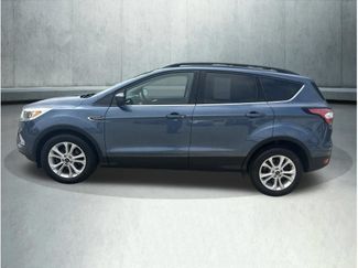 Used 2018 Ford Escape SE w/ SE Sync 3 Package FWD video 2