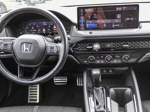 Used 2023 Honda Accord Sport image 15
