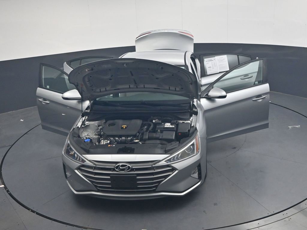 Used 2020 Hyundai Elantra SE FWD image 43