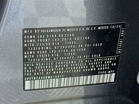 Used 2024 Volkswagen Tiguan Wolfsburg Edition image 12