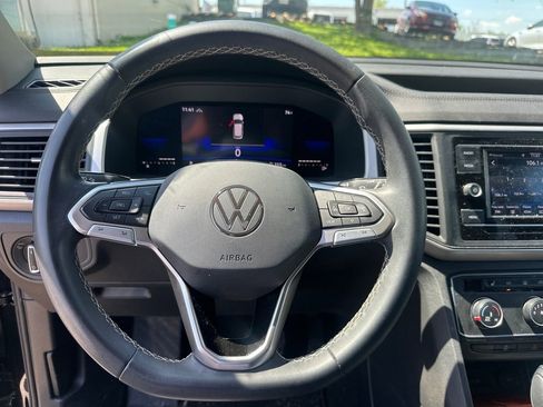 Used 2023 Volkswagen Atlas SE AWD/4WD image 14