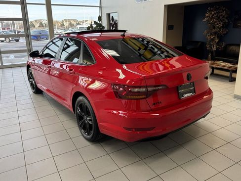 Used 2019 Volkswagen Jetta R-Line w/ R-Line Cold Weather Package image 3