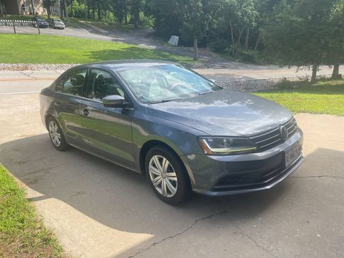 Used 2017 Volkswagen Jetta S FWD image 13