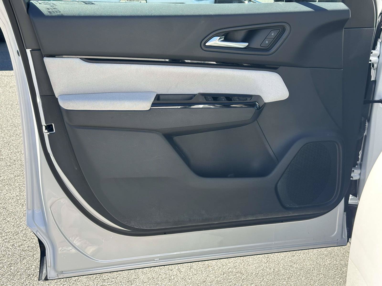 Used 2024 Honda Prologue EX image 21