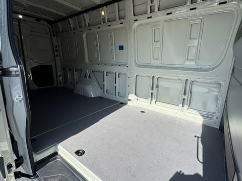 New 2026 Mercedes-Benz Sprinter 2500 image 4