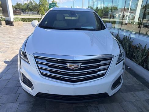 Used 2018 Cadillac XT5 Luxury w/ Driver Awareness Package FWD image 7