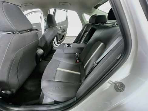 Used 2025 Hyundai Sonata SEL FWD image 13
