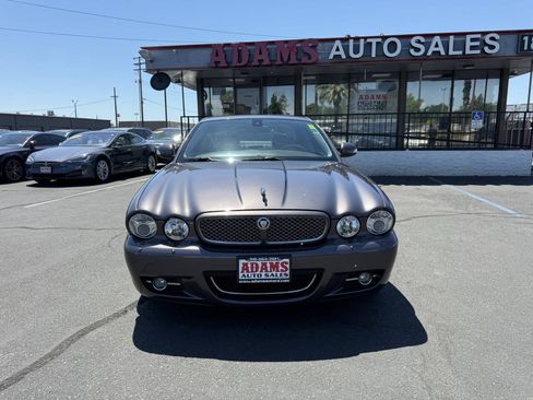 Used 2008 Jaguar XJ8 RWD image 8