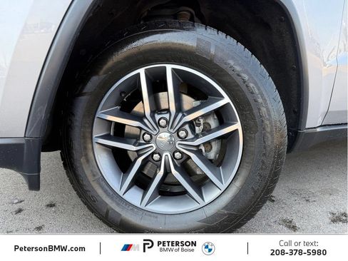 Used 2018 Jeep Grand Cherokee Limited w/ Luxury Group II AWD/4WD image 31