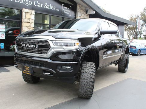 Used 2019 RAM 1500 Limited RWD image 1