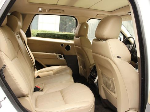 Used 2016 Land Rover Range Rover Sport HSE image 34