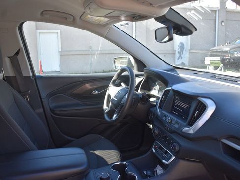 Used 2024 GMC Terrain SLE AWD/4WD image 19