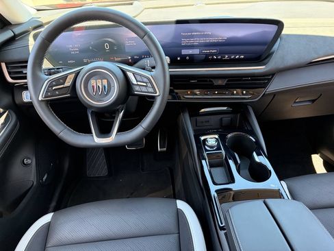 Used 2025 Buick Envision Sport Touring AWD/4WD image 15
