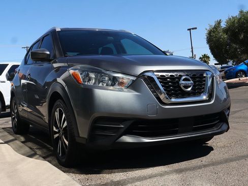 Used 2020 Nissan Kicks SV image 18