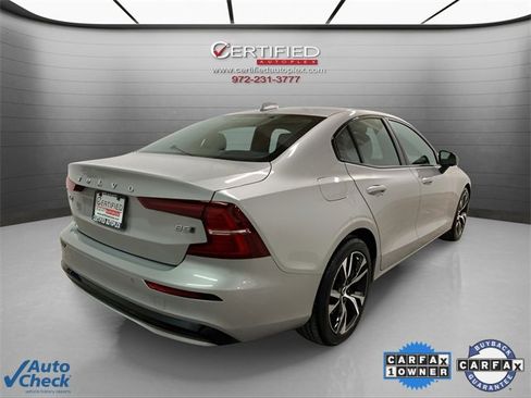 Used 2025 Volvo S60 B5 Core image 6